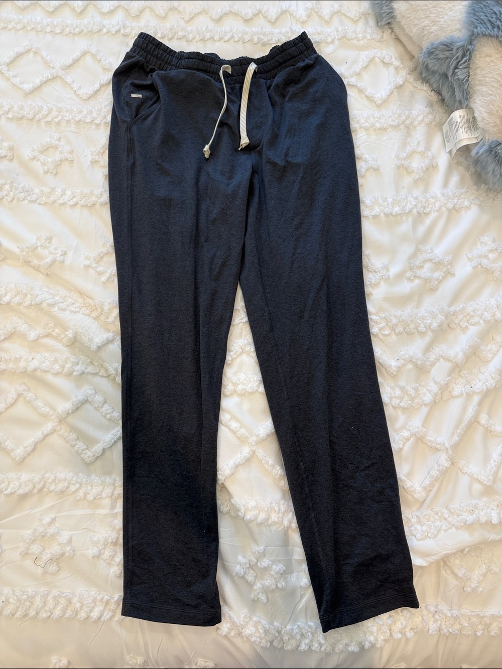 Vuori Men's charcoal navy Ponto jogger Pants